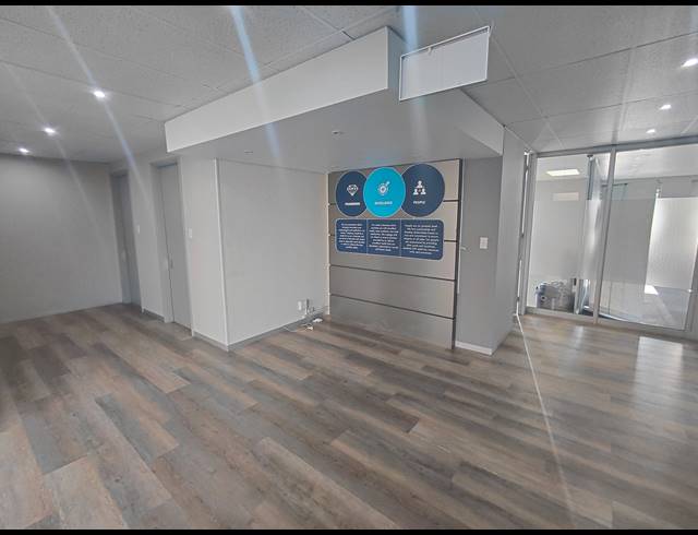 222M² OFFICE TO LET IN VORNA VALLEY